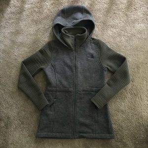 North Face jacket similar to Lululemon Scuba
